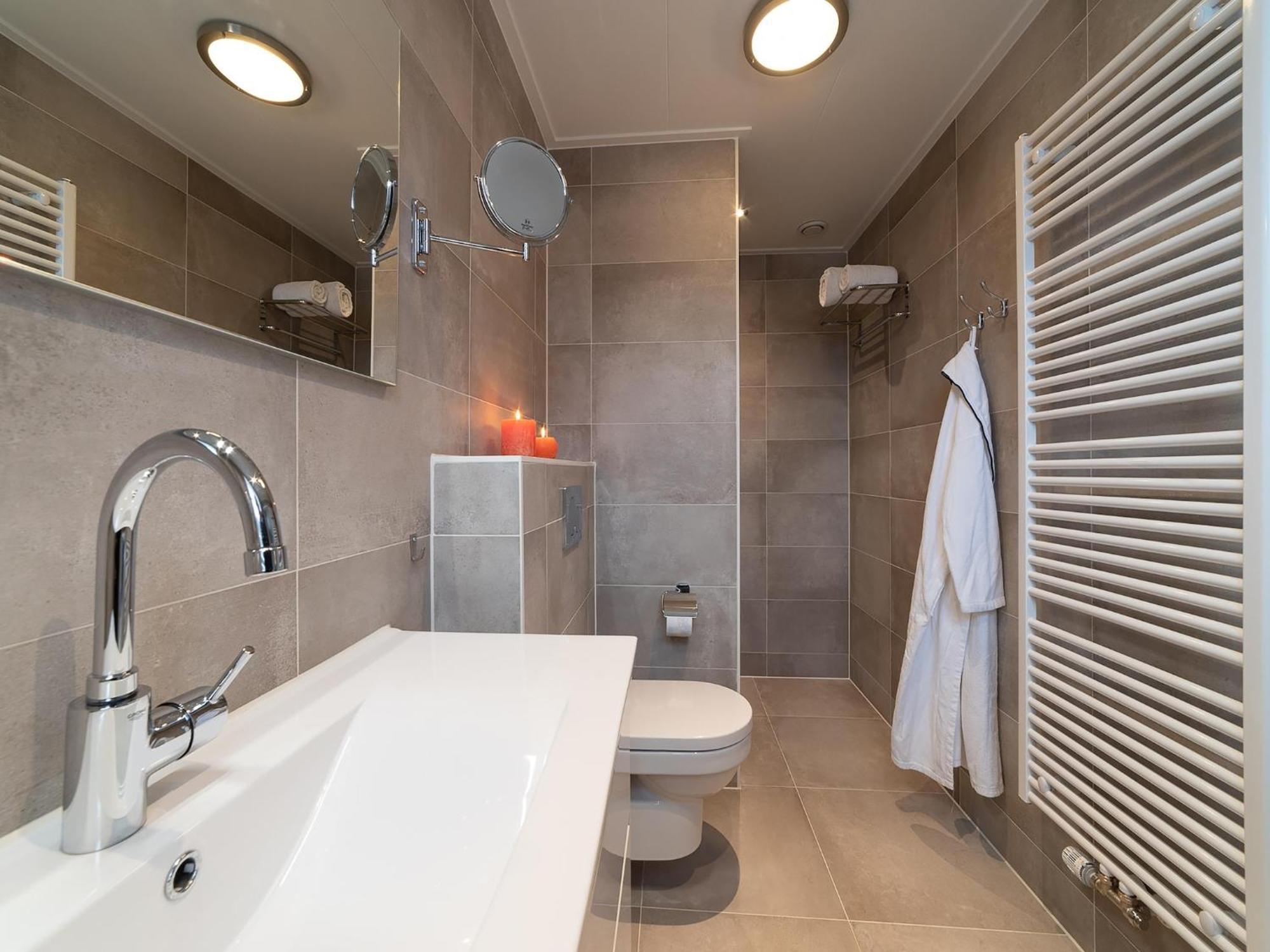 Lovely With A Luxurious Outdoor Sauna *